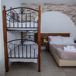 فندق Naxos Palace 4*