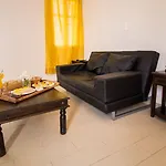 Naxos Palace فندق ستيليدا