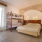 Naxos Palace فندق 4*