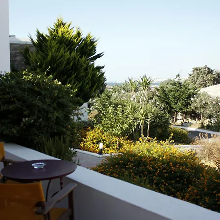 Naxos Palace ستيليدا