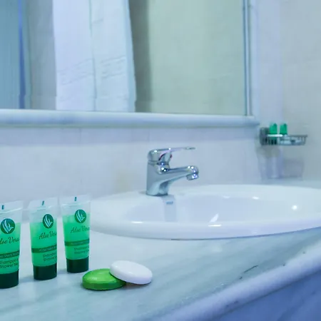 Naxos Palace ستيليدا