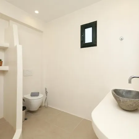 מלון Naxos Palace 4*