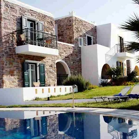 فندق Naxos Palace ستيليدا