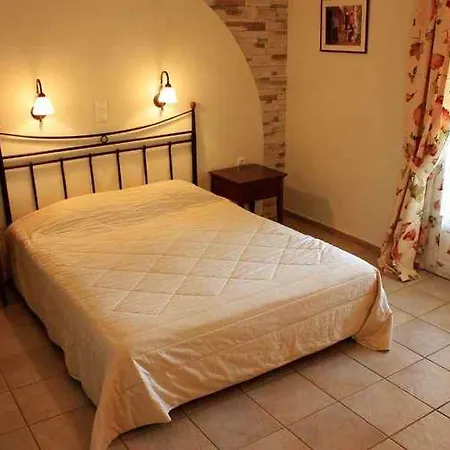 Naxos Palace 4*