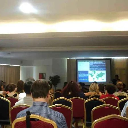 Naxos Palace فندق