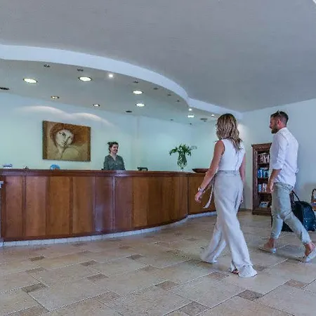 Hotel Naxos Palace